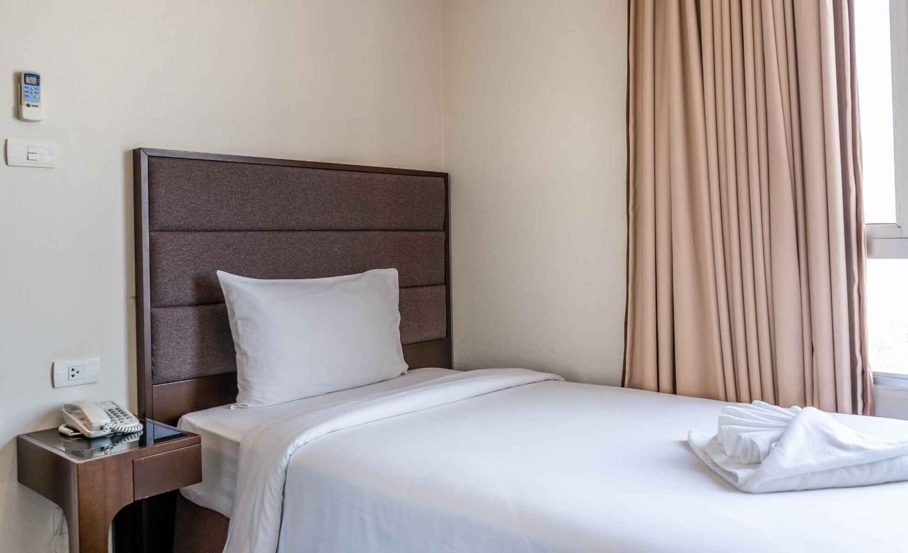 Triple 2-Bedroom Suites  Jasmine Grande Residence Bangkok Triple 2-Bedroom Suites  Jasmine Grande Residence Bangkok