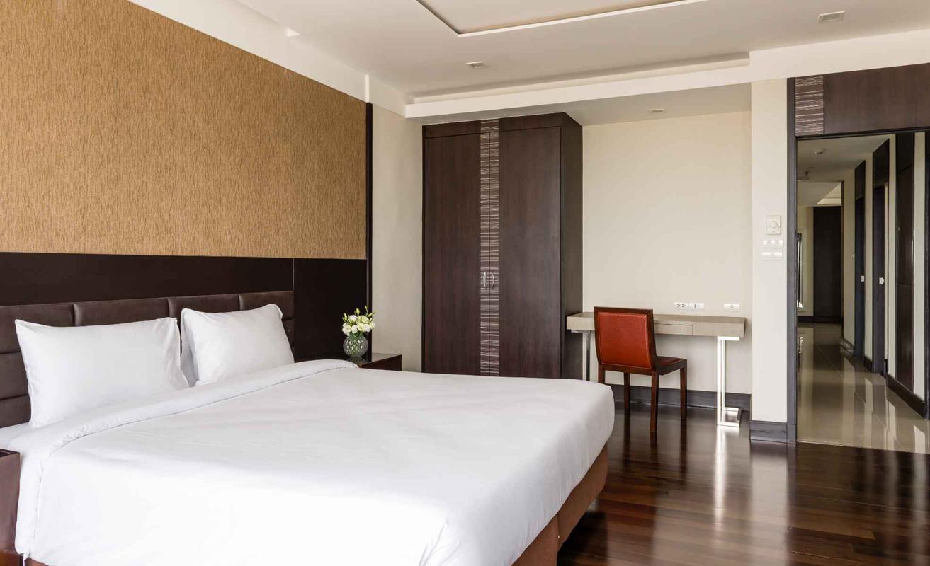 Grande 3-Bedroom Suites  Jasmine Grande Residence Bangkok Grande 3-Bedroom Suites  Jasmine Grande Residence Bangkok