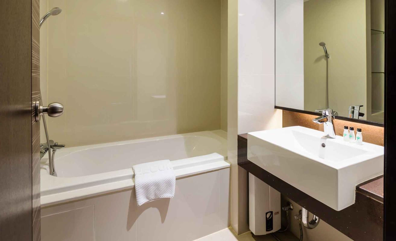 Triple 2-Bedroom Suites  Jasmine Grande Residence Bangkok Triple 2-Bedroom Suites  Jasmine Grande Residence Bangkok